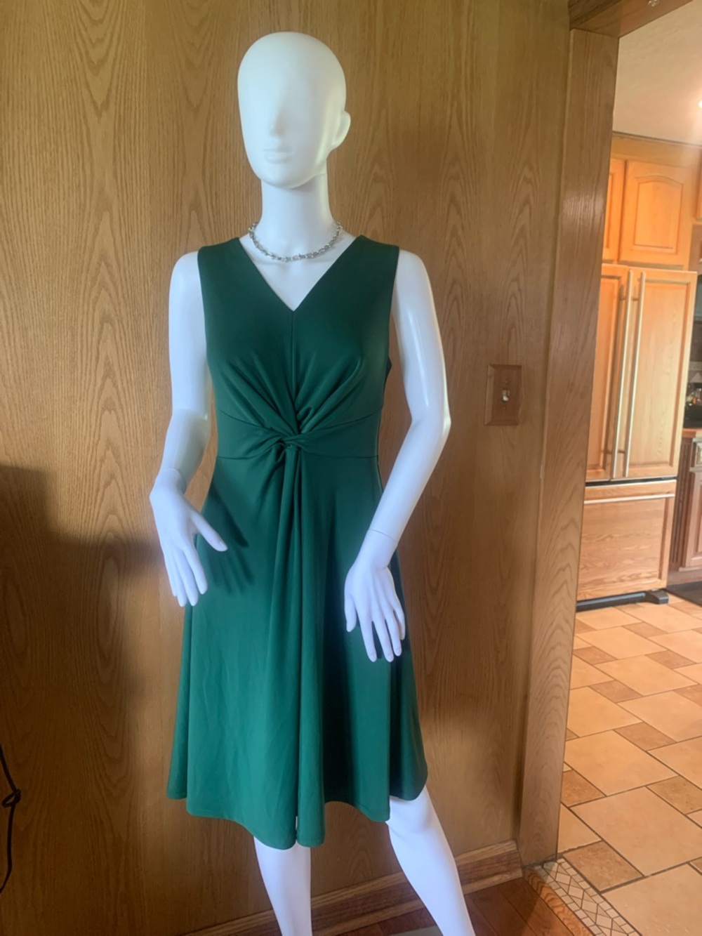 Ann Taylor XSP Sleeveless Emerald Green Twist-Front Dress
